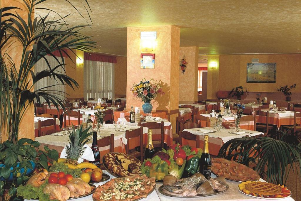 Hotel Sole Rosolina Mare Esterno foto